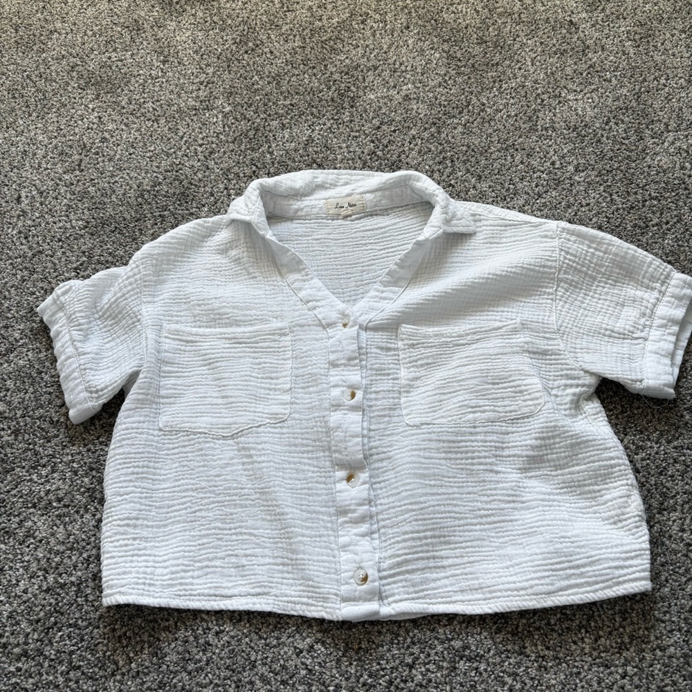 White Button Down Shirt with Textured Cotton and Short Sleeves